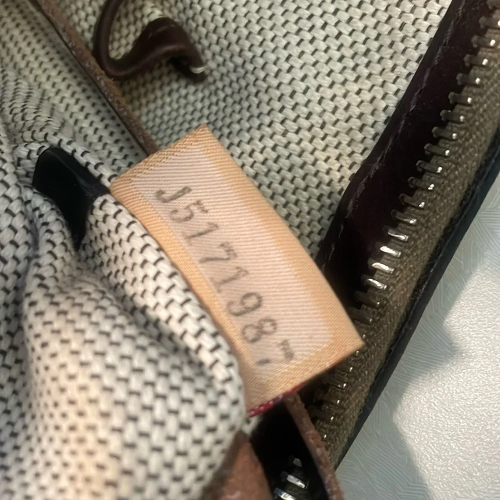 DOONEY & BOURKE 1975 Vintage Pebble Grain Hobo Bag